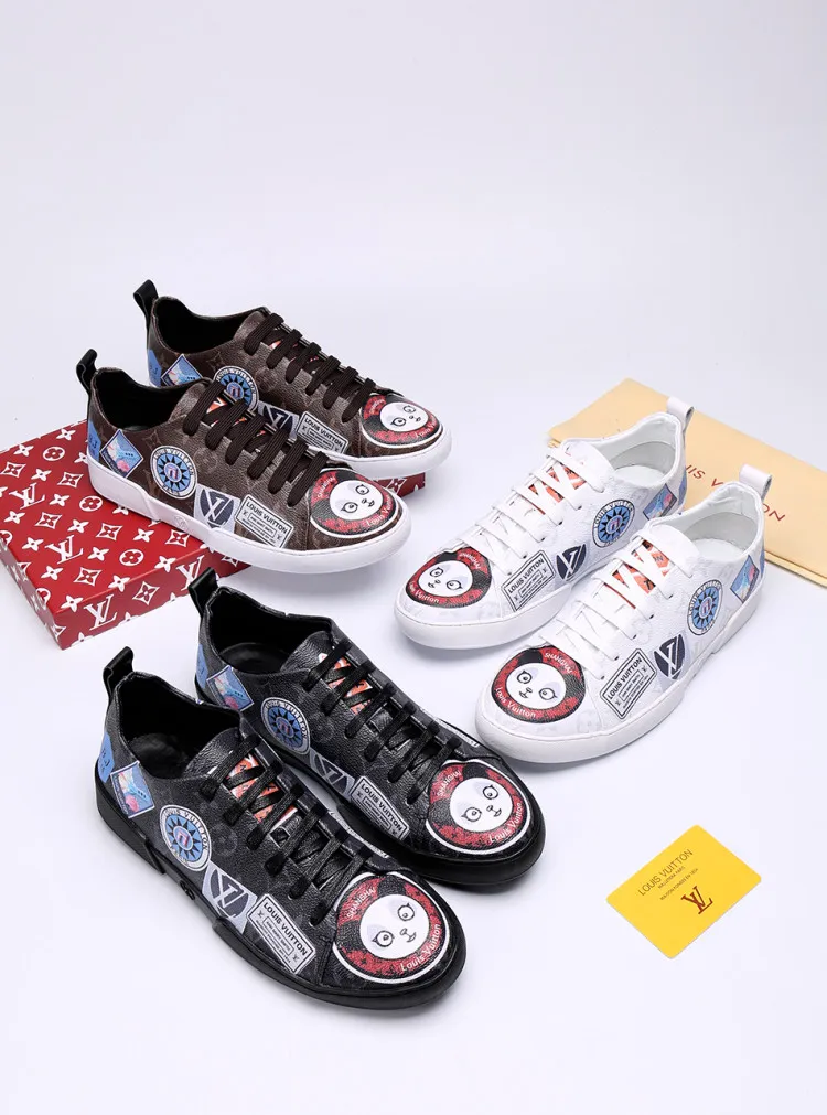 Factory price: 360💰【LV】Animal series limited edition low-top sports shoes for men, L classic print, new autumn and winter style, original replica, 1:1 Counter quality, the fabric is Italian 🇮🇹 imported cowhide ➕🇮🇹 pure sheepskin lining ➕ original outsole, 🔍🔍 high quality, you can go in and out of the counter at will, welcome to compare, the outsole line will never be unglued, all sellers are welcome to sell in the picture above, can be shipped in one piece, code number: 38-44 (45 codes can be customized)